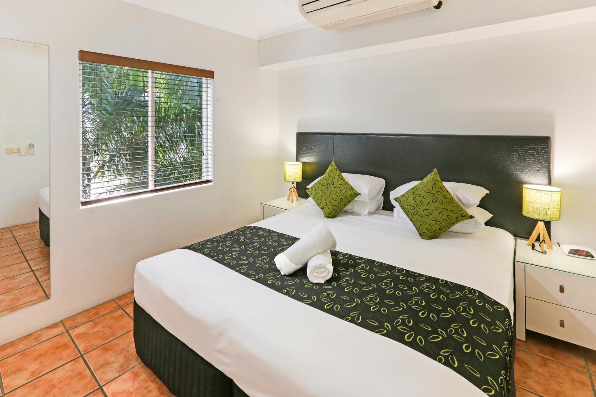 Two-Bedroom Suite,1219854469:JPEG