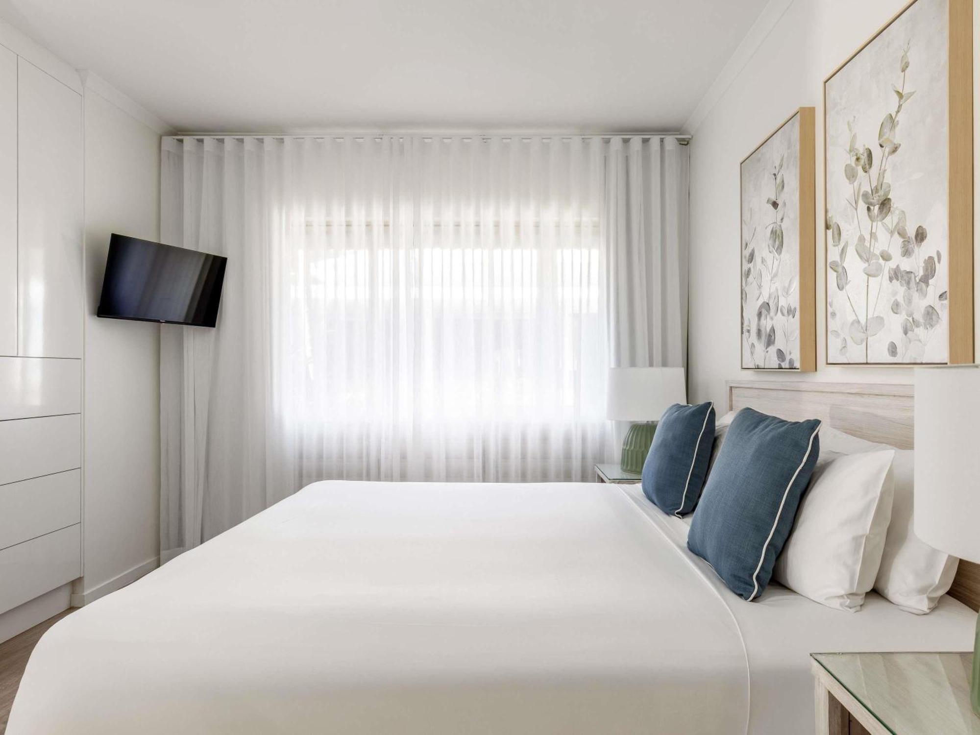Two-Bedroom Ocean Dual Key,1739398340:JPEG
